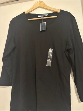 Karen Scott women’s Black Long-Sleeve Crewneck Tee.NWT